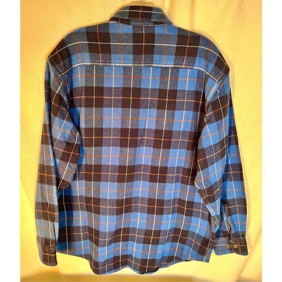 VTG ST JOHN’S BAY Flannel Shirt Button Down Blue Plaid Size Med - Picture 2 of 6